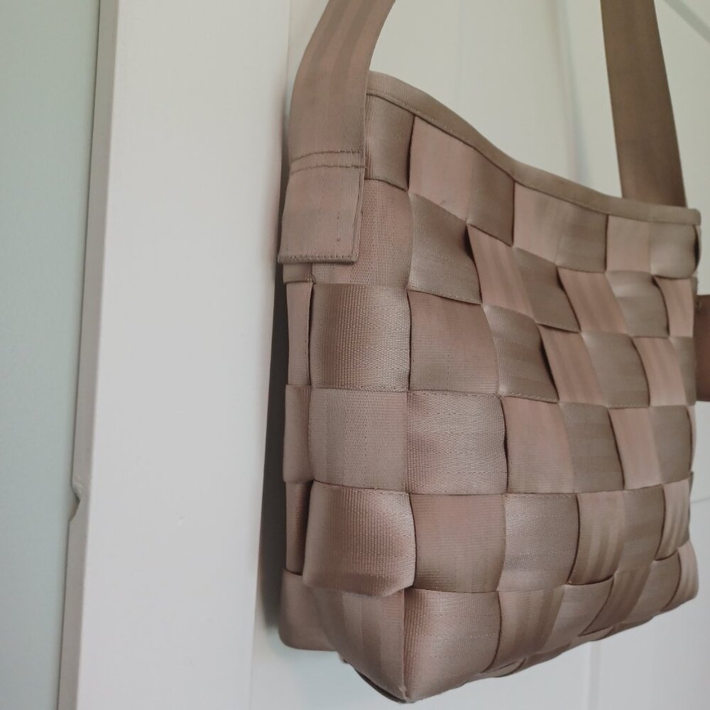 Harvey's Original Seatbelt Extra Large Purse/Tote Blush Beige - Picture 4 of 16